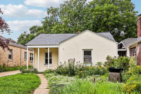 Photo of 4605 N Sheffield Ave, Shorewood, WI 53211 (MLS # 1979557)