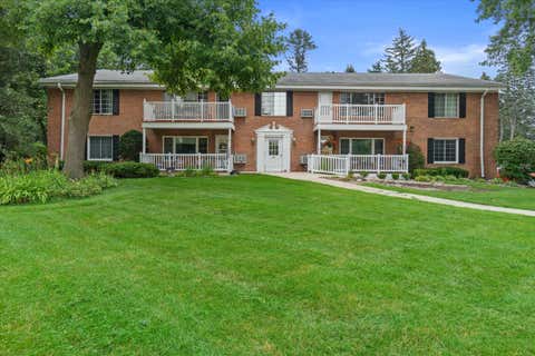 Photo of 162 Heidel Rd, Thiensville, WI 53092 (MLS # 1975080)