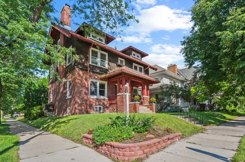 Photo of 3003 N Farwell Ave, Milwaukee, WI 53211 (MLS # 1931468) Photo of 3003 N Farwell Ave, Milwaukee, WI 53211 (MLS # 1931468)