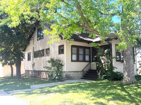 Photo of 4953 N 126th St, Butler, WI 53007 (MLS # 1986058)