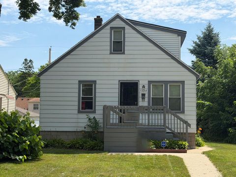 Photo of 5224 N 47th St, Milwaukee, WI 53218 (MLS # 1971649)
