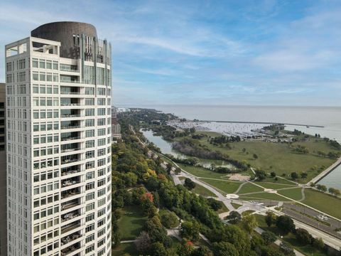 825 N Prospect Ave, Milwaukee, WI 53202 - #: 1905113