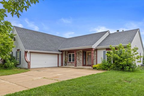 Photo of 8354 S Shepard Ave, Oak Creek, WI 53154 (MLS # 1928266)