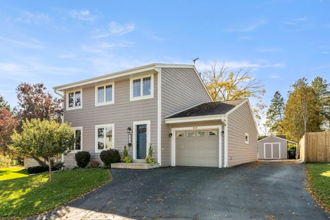Photo of 5614 E Peninsula Dr, Waterford, WI 53185 (MLS # 1986056)