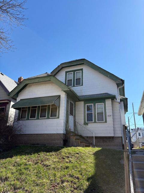Photo of 3534 N 12th St, Milwaukee, WI 53206 (MLS # 1957163)
