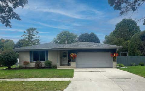 Photo of N91W6149 Arbor Dr, Cedarburg, WI 53012 (MLS # 1935319)