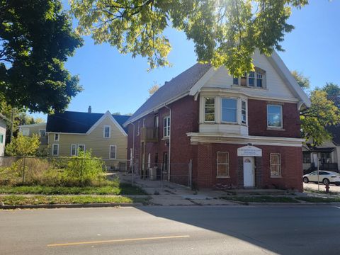 Photo of 539 W Burleigh St, Milwaukee, WI 53212 (MLS # 1925351)
