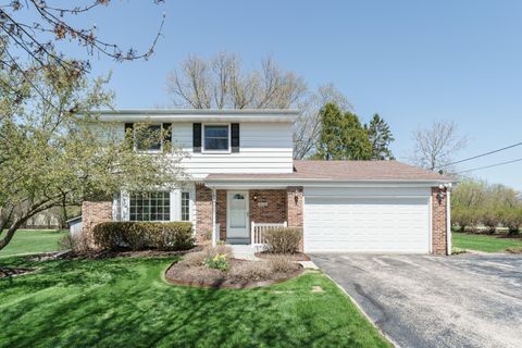 Photo of 18520 Hoffman Ave, Brookfield, WI 53045 (MLS # 1958037)