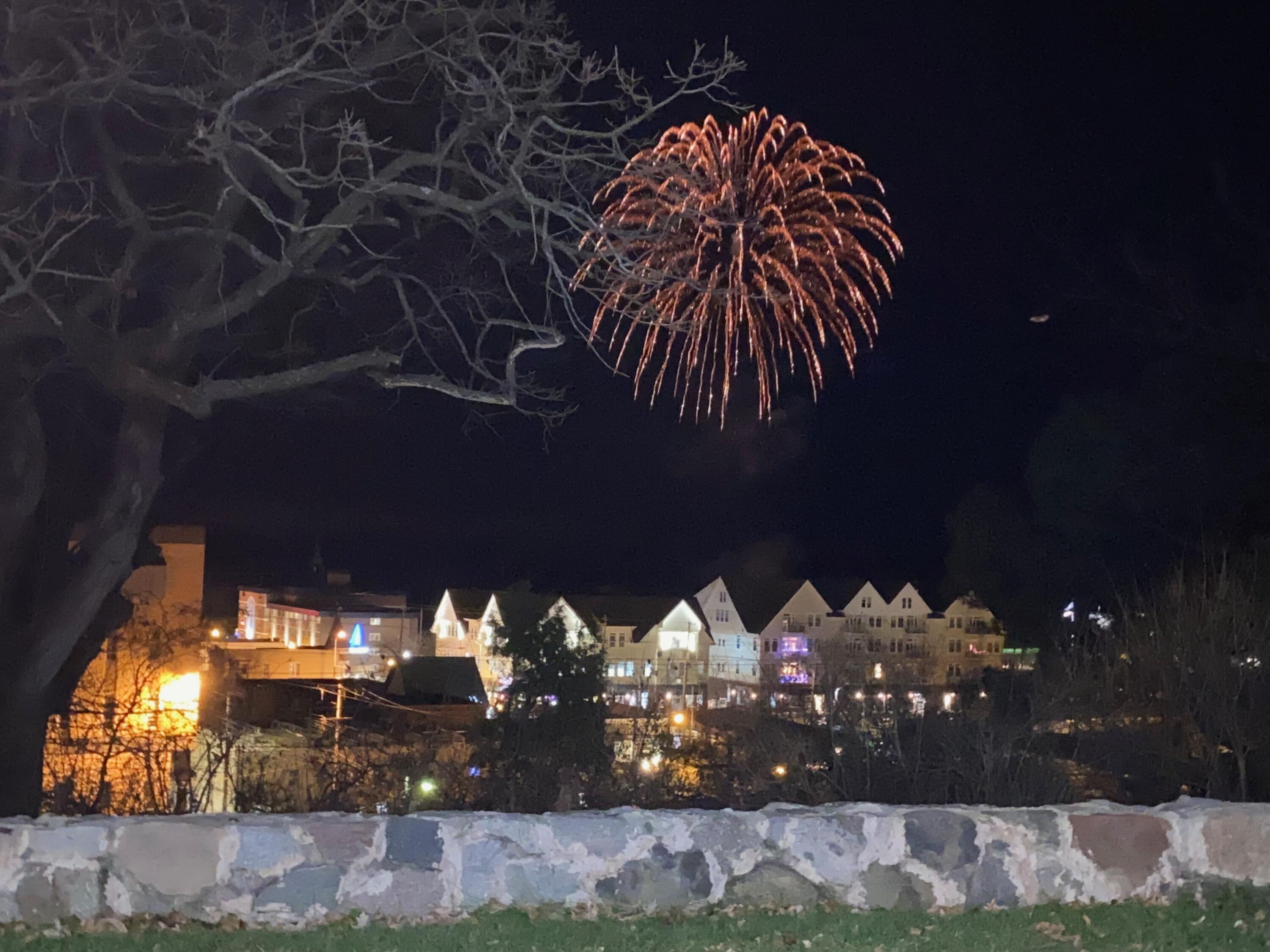 Port Washington, Arizona 53074, United States, 3 Bedrooms Bedrooms, ,3 BathroomsBathrooms,Residential,Active,176700