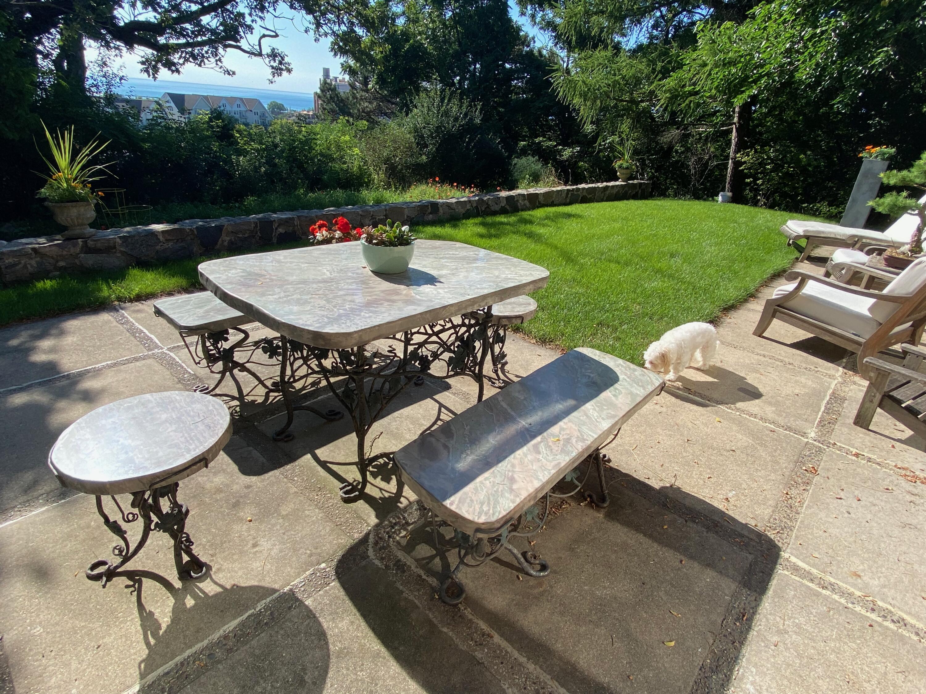 Port Washington, Arizona 53074, United States, 3 Bedrooms Bedrooms, ,3 BathroomsBathrooms,Residential,Active,176700