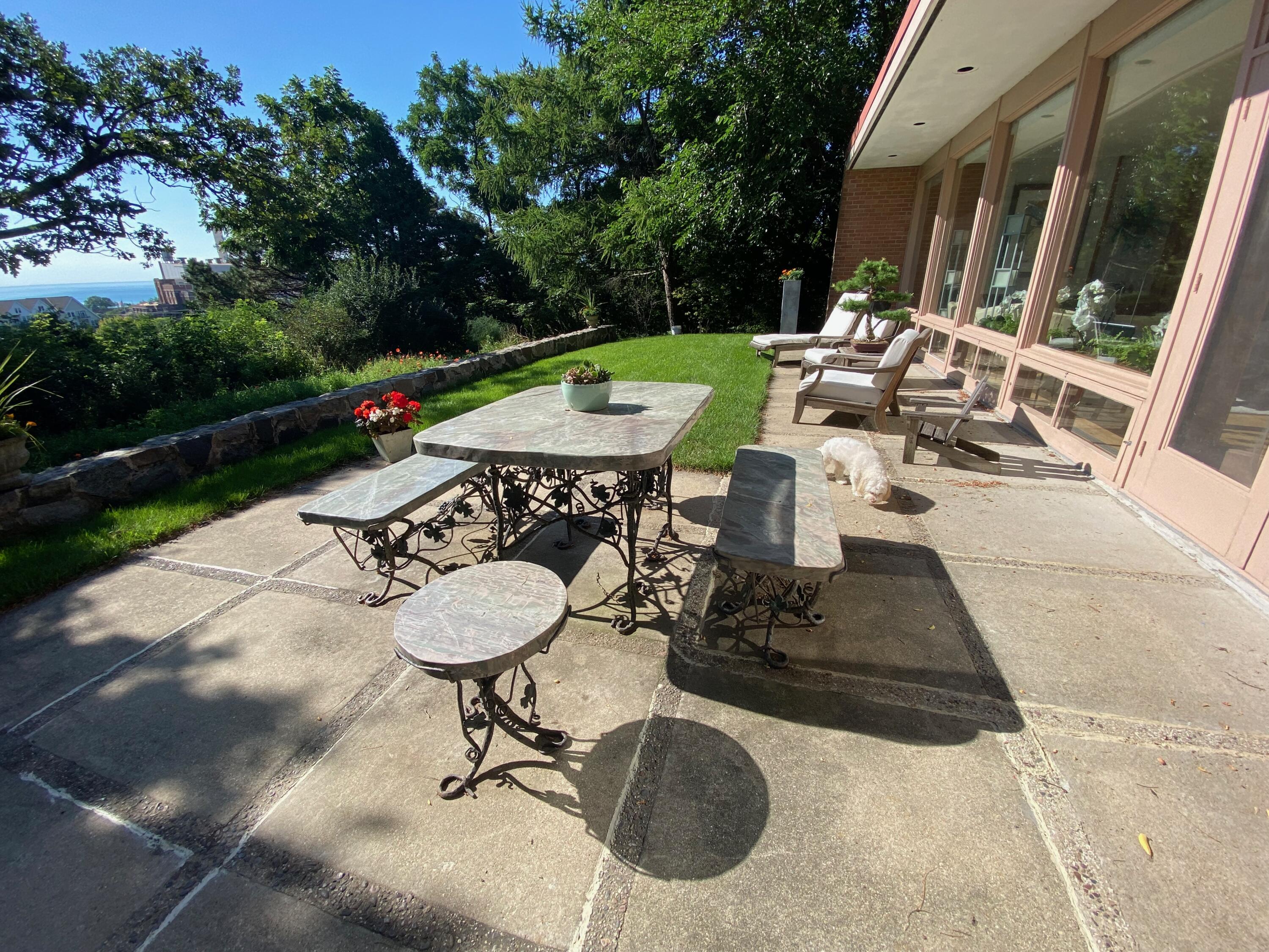 Port Washington, Arizona 53074, United States, 3 Bedrooms Bedrooms, ,3 BathroomsBathrooms,Residential,Active,176700