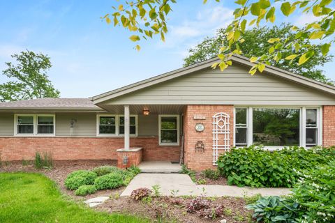 Photo of 2580 N 128th St, Brookfield, WI 53005 (MLS # 1920458)