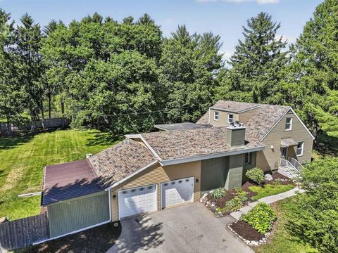 Photo of 7072 Delview Ave, Delavan, WI 53115 (MLS # 1965686)