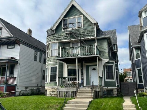 Photo of 1655 N Van Buren St, Milwaukee, WI 53202 (MLS # 1982734)