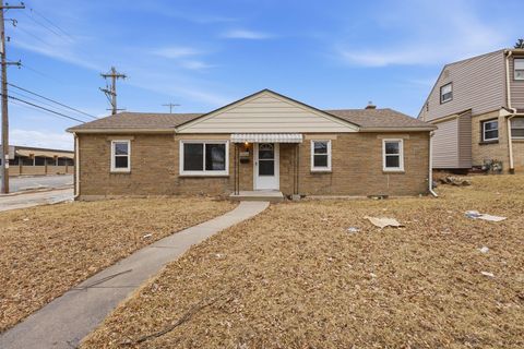 Photo of 3956 N 75th St, Milwaukee, WI 53216 (MLS # 1953838)