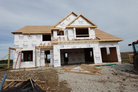 Photo of 1779 Quail Cir, Oconomowoc, WI 53066 (MLS # 1964023)