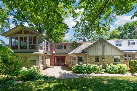 Photo of 4535 N Cramer St, Whitefish Bay, WI 53211 (MLS # 1973925)