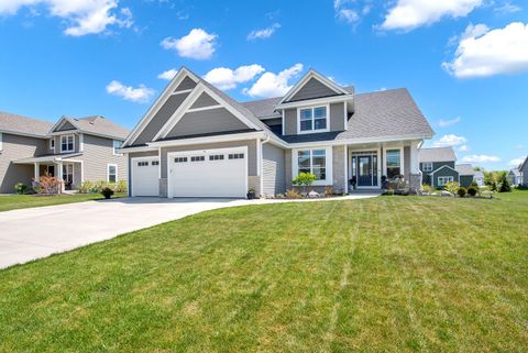 Photo of 184 Winterberry Ln, Grafton, WI 53024 (MLS # 1962859)