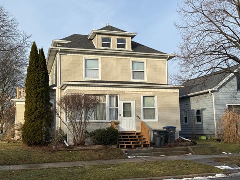 Photo of 1304 N 16th St, Sheboygan, WI 53081 (MLS # 1946693)