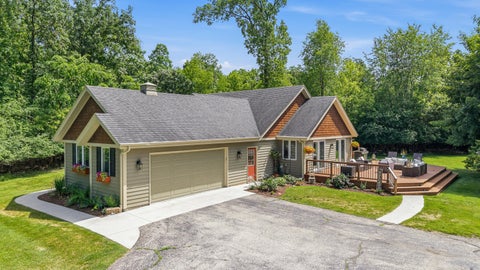 Photo of 34899 Pabst Rd, Summit, WI 53066 (MLS # 1967630)