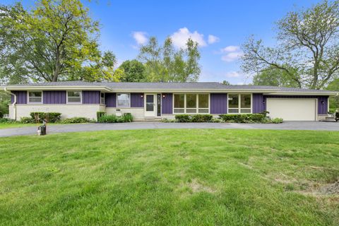 Photo of s94w23125 River Oaks Dr, Big Bend, WI 53103 (MLS # 1963812)