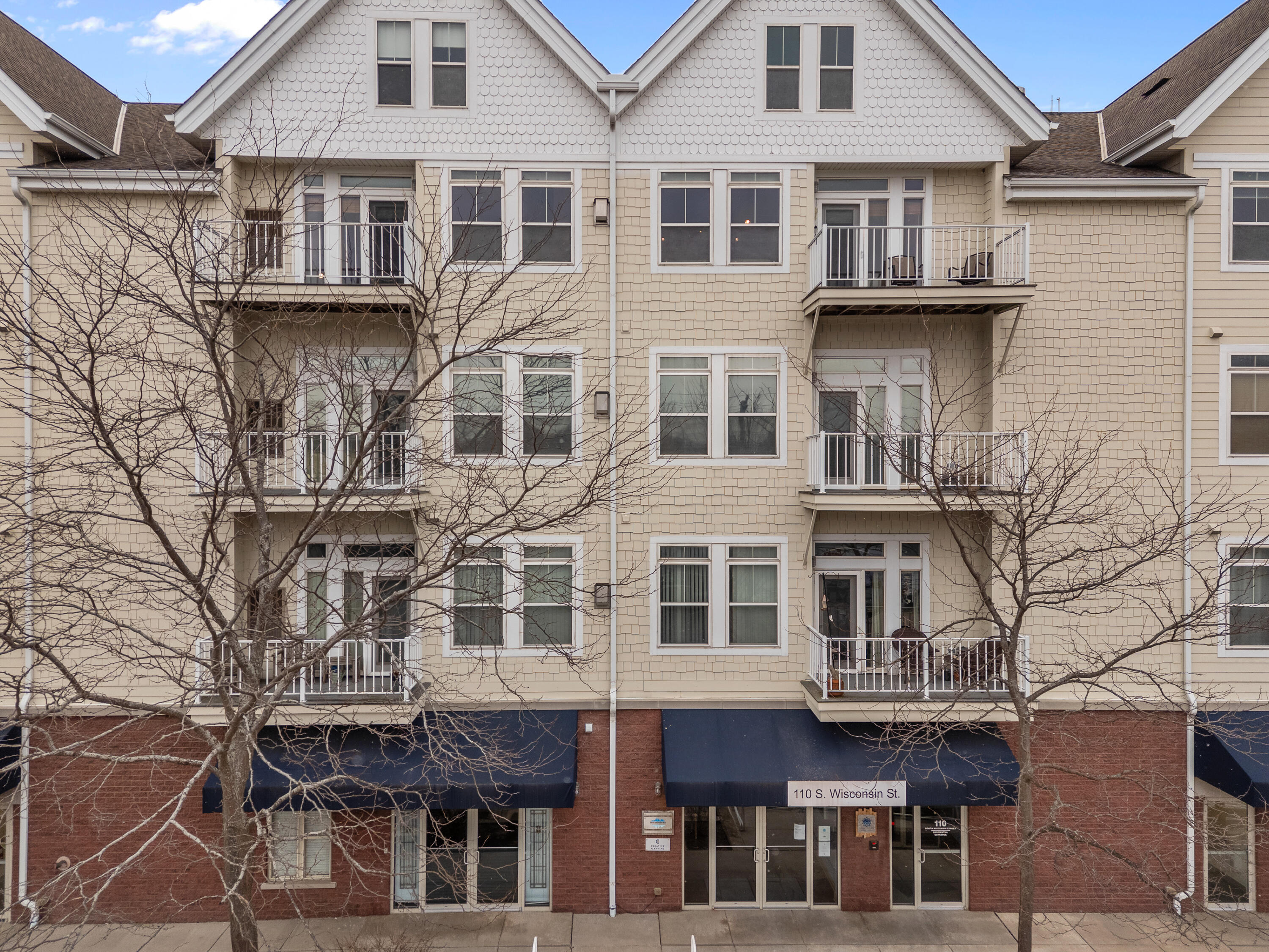 Port Washington, Wisconsin 53074, United States, 1 Bedroom Bedrooms, ,2 BathroomsBathrooms,Residential,Active,84934