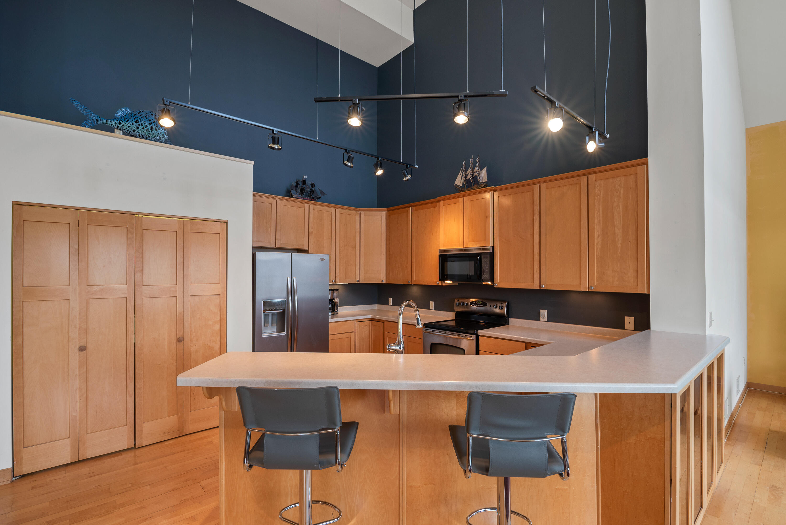 Port Washington, Wisconsin 53074, United States, 1 Bedroom Bedrooms, ,2 BathroomsBathrooms,Residential,Active,84934