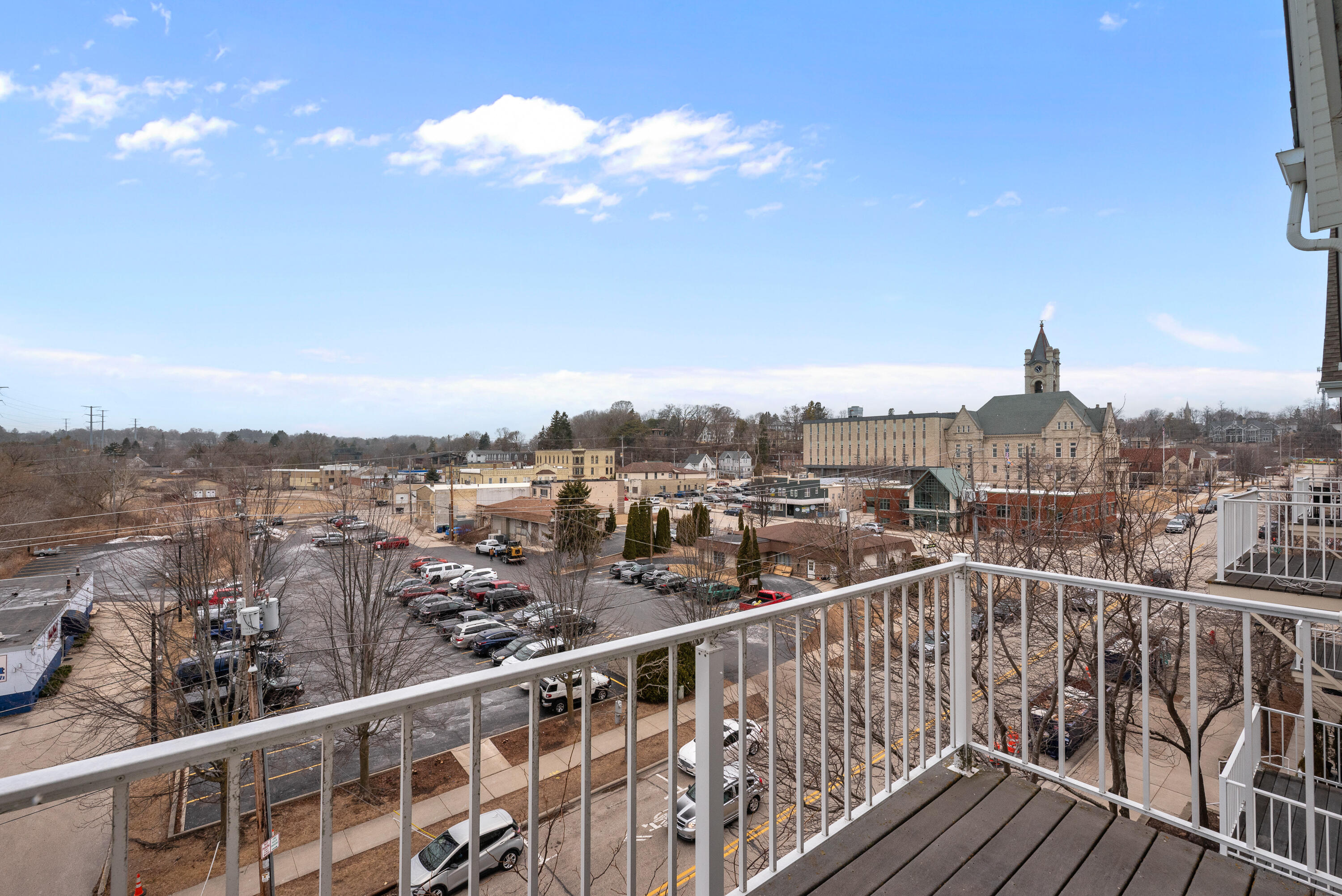 Port Washington, Wisconsin 53074, United States, 1 Bedroom Bedrooms, ,2 BathroomsBathrooms,Residential,Active,84934