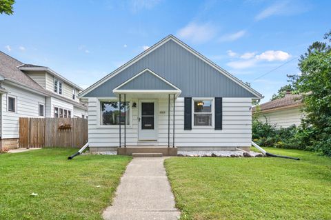 4864 N Mohawk Ave, Glendale, WI 53217 - #: 1932248