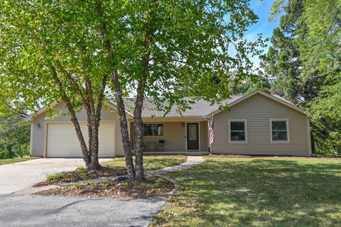 541 N Green Bay Rd, Cedarburg, WI 53012 - #: 1938080