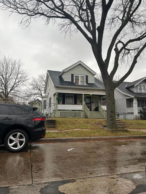 Photo of 5347 N 34th St, Milwaukee, WI 53209 (MLS # 1949725)