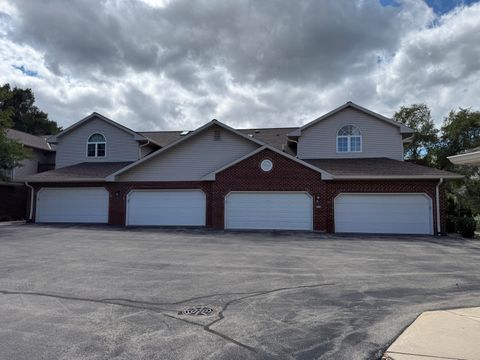 Photo of 7913 S Scepter Dr, Franklin, WI 53132 (MLS # 1934075)