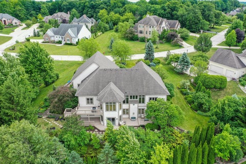 Photo of 645 Talon Trl, Brookfield, WI 53045 (MLS # 1968045)