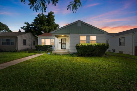 Photo of 5070 N 20th St, Milwaukee, WI 53209 (MLS # 1982745)
