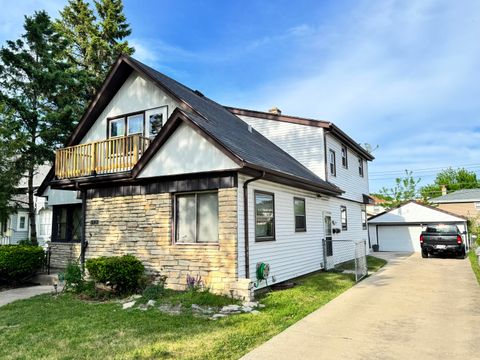 Photo of 5936 N 84th St, Milwaukee, WI 53225 (MLS # 1964808)