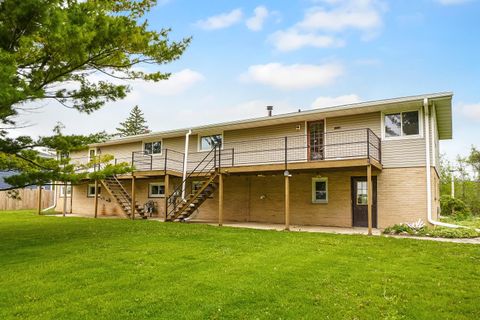 Photo of W383 Madison Ave, Ixonia, WI 53036 (MLS # 1963446)