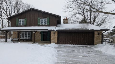 Photo of N85W17745 Ann Ave, Menomonee Falls, WI 53051 (MLS # 1947758)