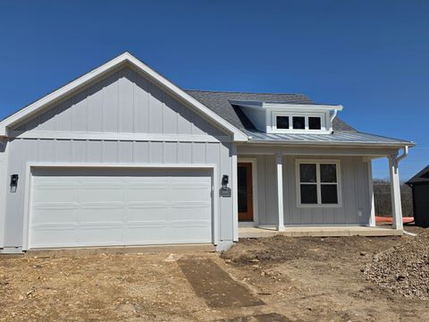 Photo of 3532 W Park Dr, Geneva, WI 53147 (MLS # 1956636)
