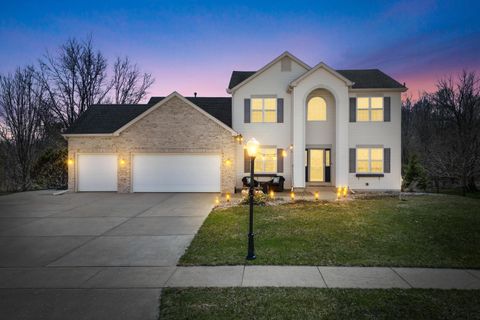 Photo of 511 Acacia Dr, Saukville, WI 53024 (MLS # 1956933)