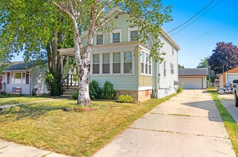 Photo of 2515 16th St, Two Rivers, WI 54241 (MLS # 1985485)
