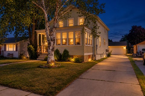 Photo of 2515 16th St, Two Rivers, WI 54241 (MLS # 1985485)