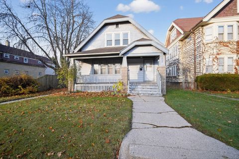 Photo of 3037 N 53rd St, Milwaukee, WI 53210 (MLS # 1952988)