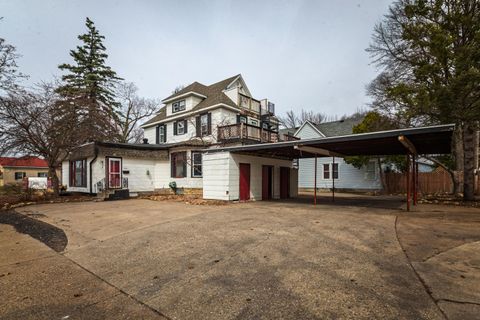 Photo of 931 16th St S, La Crosse, WI 54601 (MLS # 1955437)