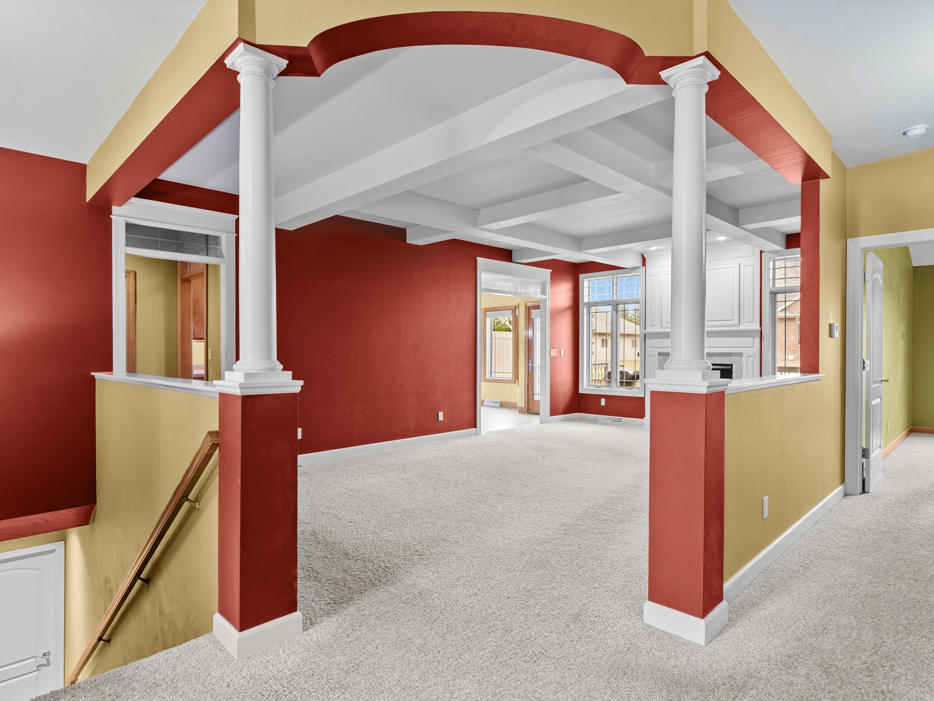 Manitowoc, Wisconsin 54220, United States, 3 Bedrooms Bedrooms, ,3 BathroomsBathrooms,Residential,Pending,103001