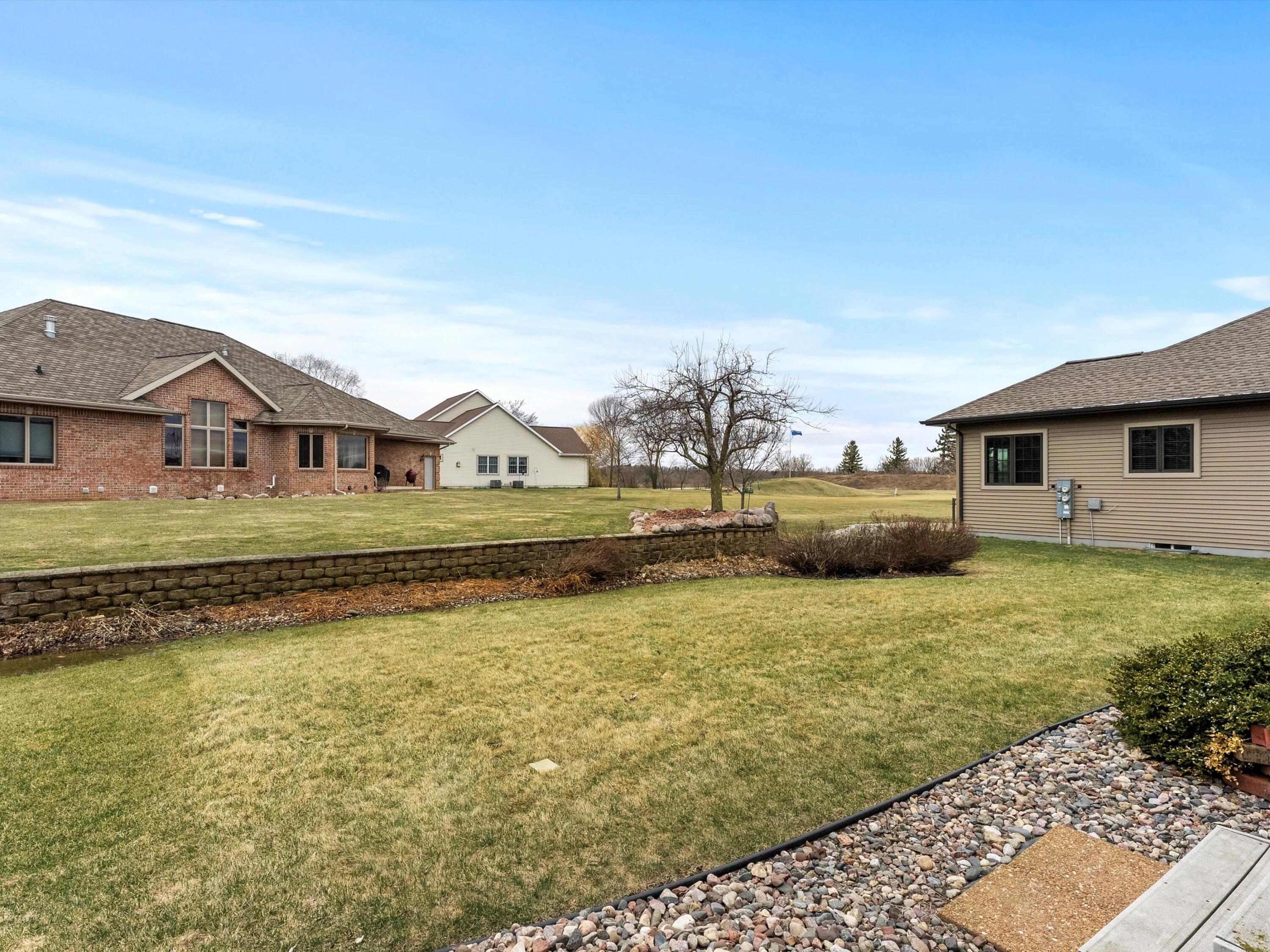 Manitowoc, Wisconsin 54220, United States, 3 Bedrooms Bedrooms, ,3 BathroomsBathrooms,Residential,Pending,103001