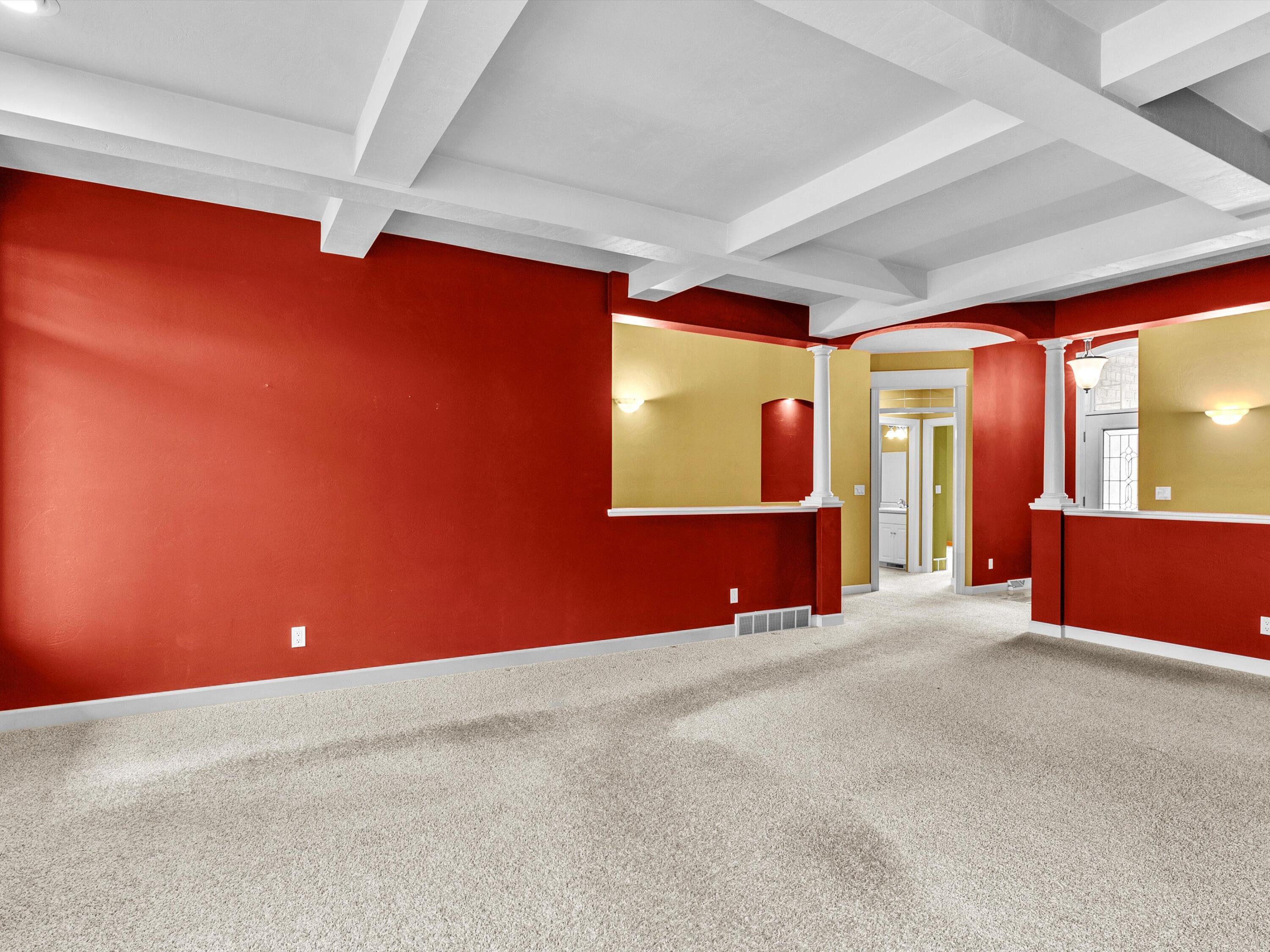 Manitowoc, Wisconsin 54220, United States, 3 Bedrooms Bedrooms, ,3 BathroomsBathrooms,Residential,Pending,103001