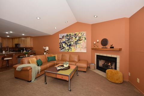 Photo of 1600 W Green Tree Rd, Glendale, WI 53209 (MLS # 1950809)