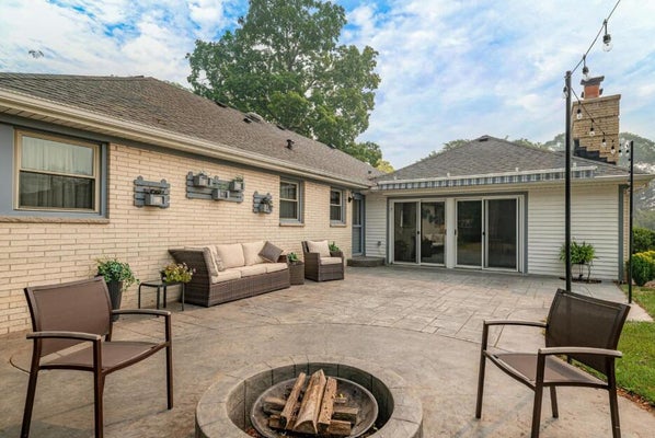 3303 S 123RD ST, MILWAUKEE, WI 53227 - Image abf045124ceee5757fca57e92d21cc79/42019427