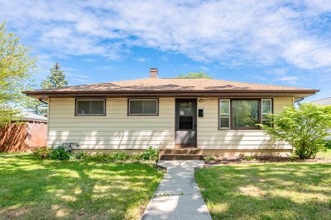 Photo of 6438 S 20th St, Milwaukee, WI 53221 (MLS # 1963942)