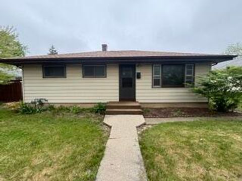 Photo of 6438 S 20th St, Milwaukee, WI 53221 (MLS # 1963942)